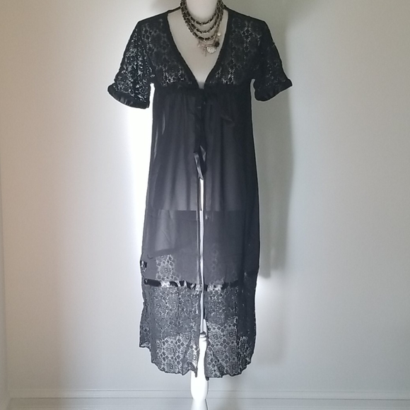 Beach Coverup - Picture 4 of 8